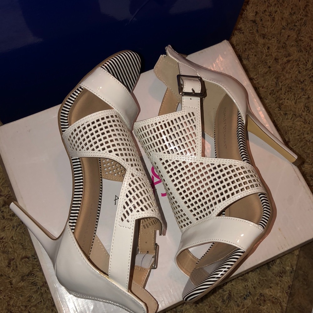 High heels - Picture 2 of 3